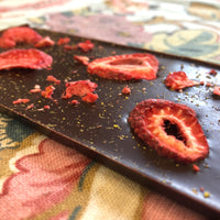 71% Dark Chocolate with Fennel Pollen & Strawberries – 2 oz Bar