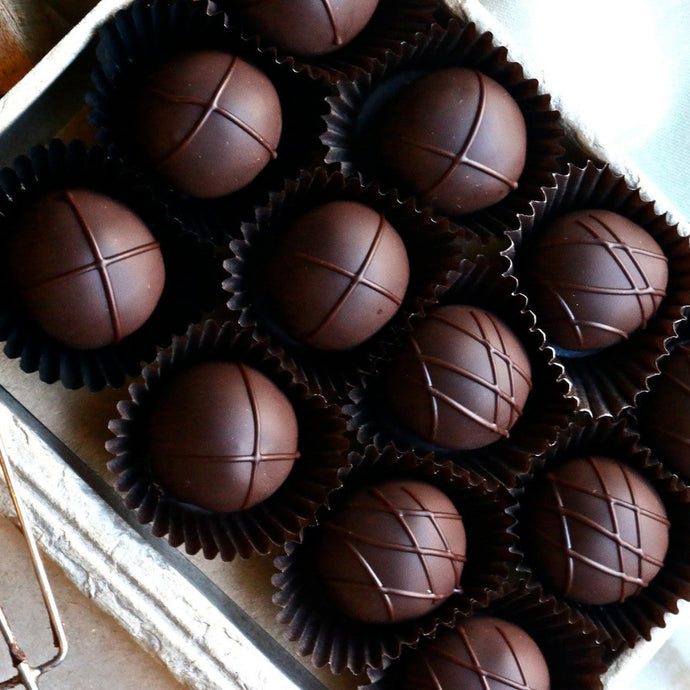 Dark Chocolate Truffles (12 pieces) - Farmhouse Chocolates